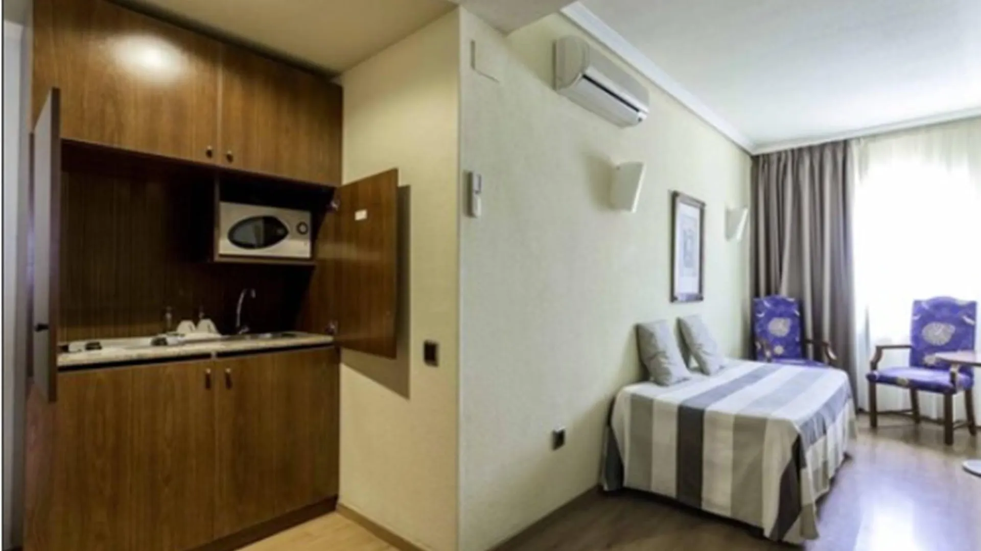 Torreluz Apartamentos Almería